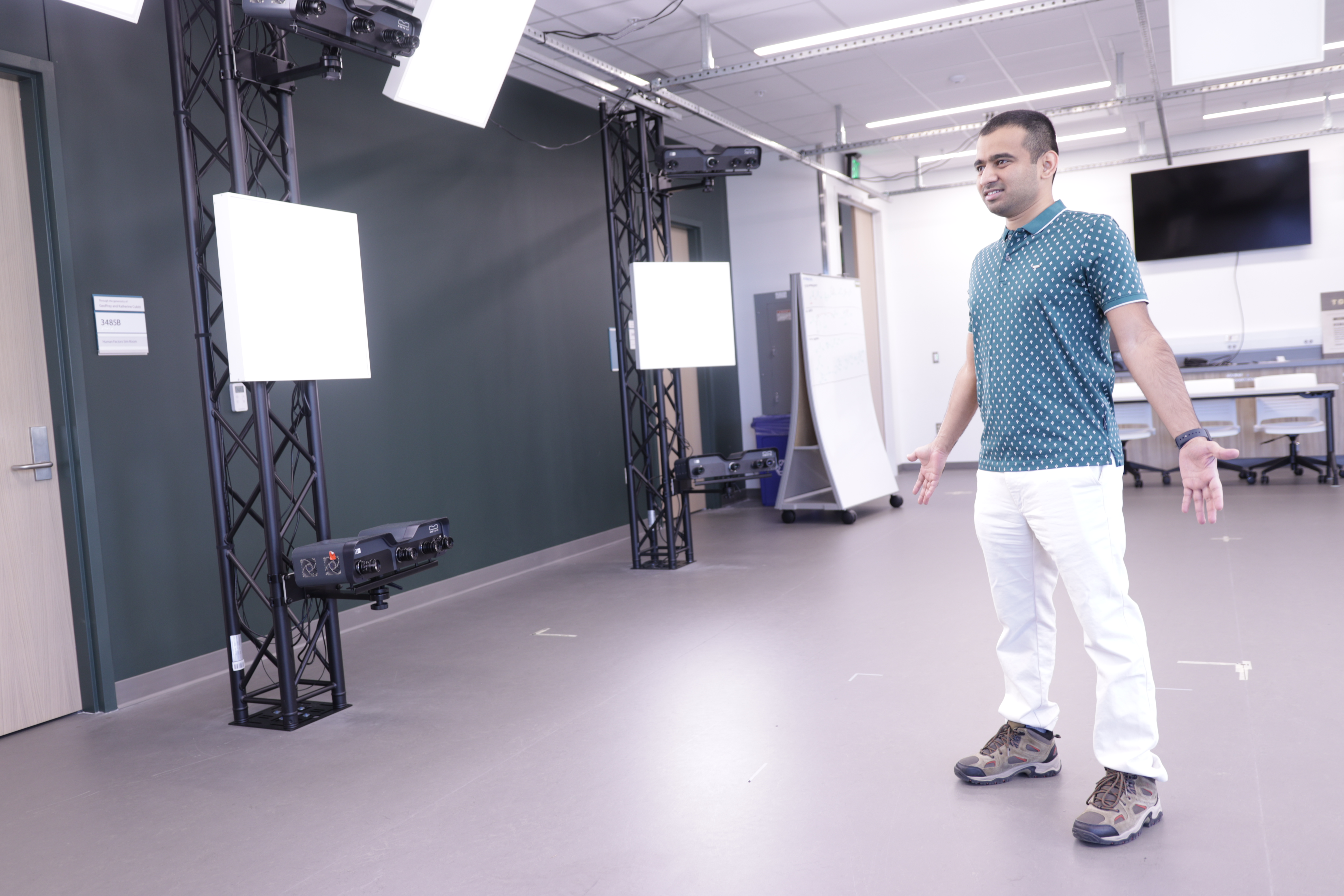 Human Integration & Simulation Lab